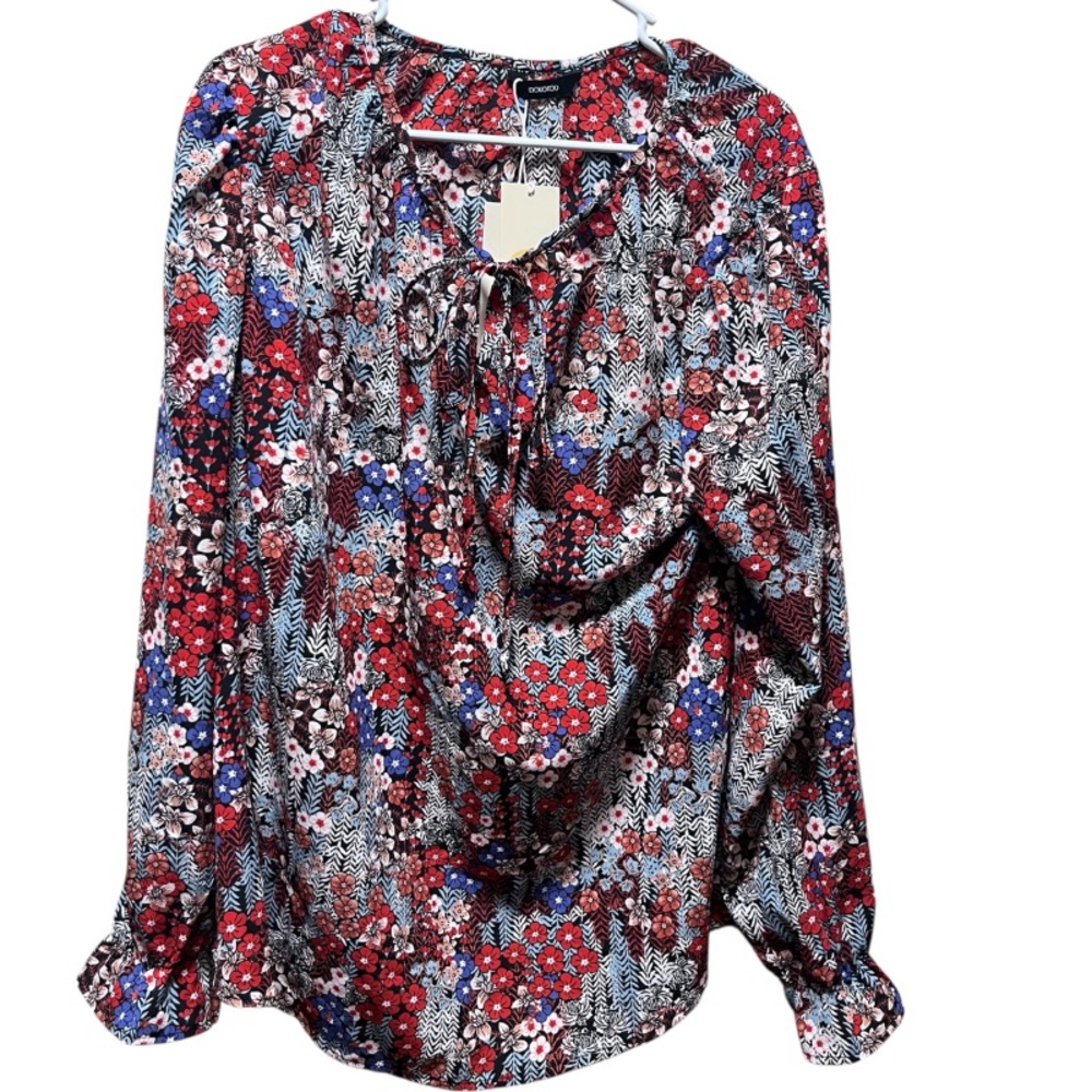 Dokotoo - Red, Blue, White Floral Print Women’s Blouse - Picture 4 of 9